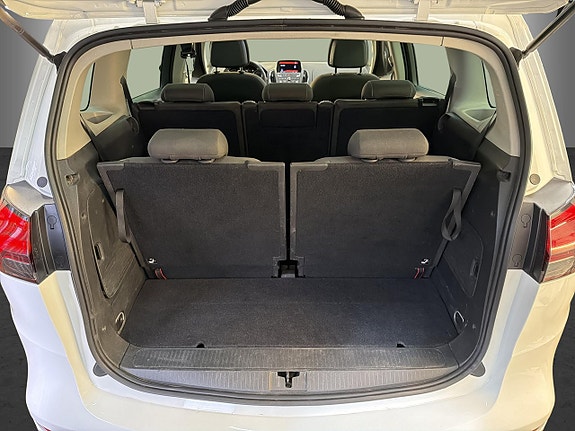 Opel Zafira Tourer 18 of 28