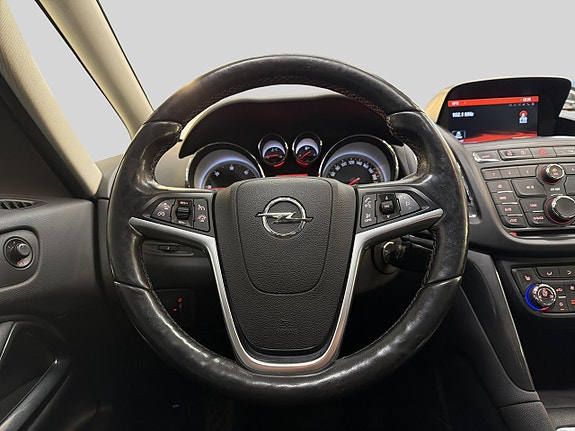 Opel Zafira Tourer 12 of 28