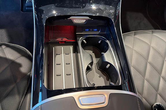 Mercedes-Benz S580 e 15 of 15