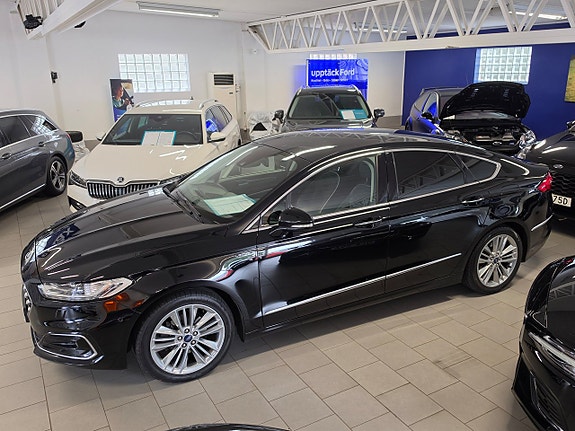 Ford Mondeo 6 of 26