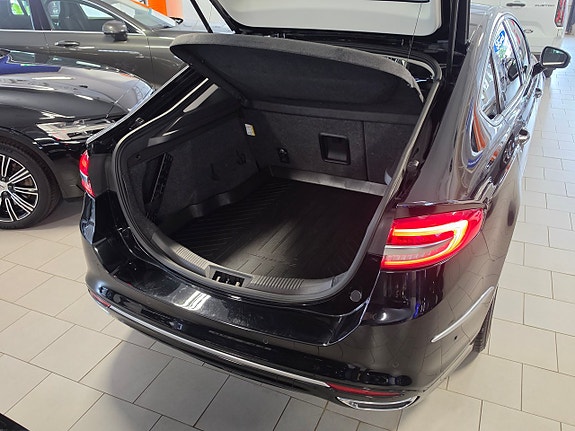 Ford Mondeo 12 of 26