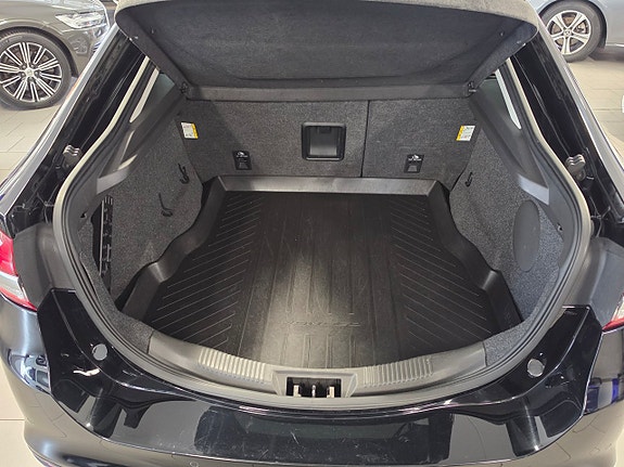 Ford Mondeo 13 of 26