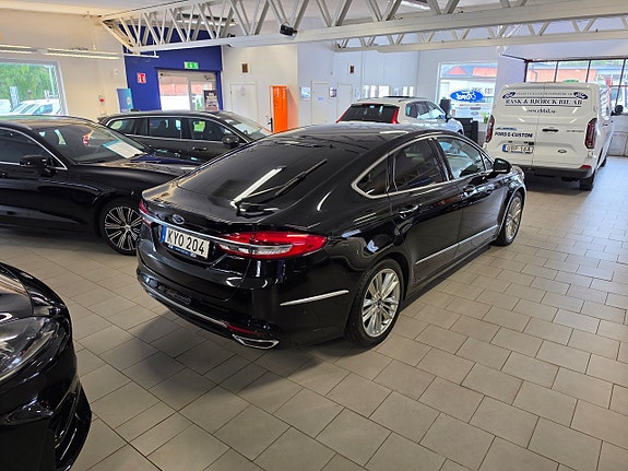 Ford Mondeo 3 of 26