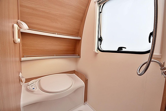 Knaus 590 FUS Südwind Silver Selection, Dubbelbädd 24 of 27
