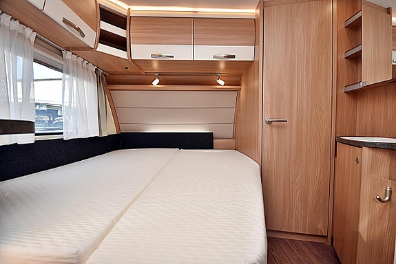 Knaus 590 FUS Südwind Silver Selection, Dubbelbädd 15 of 27