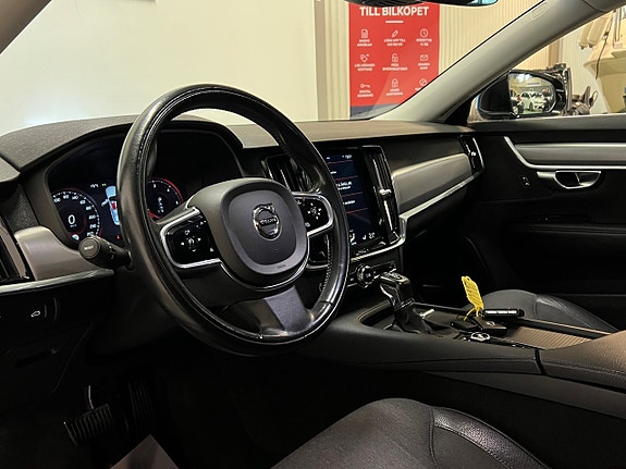 Volvo S90 12 of 30