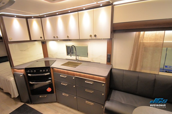 Polar Blackline 680 BSA 4 of 8