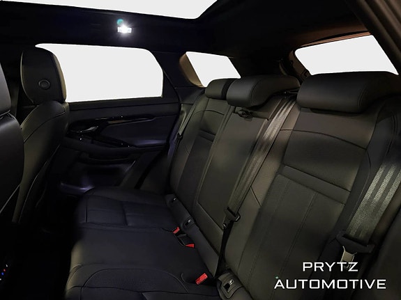 Land Rover Range Rover Evoque 9 of 14