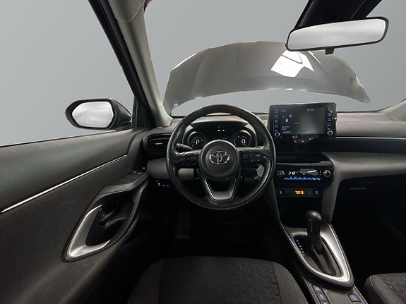 Toyota Yaris Cross 11 of 25