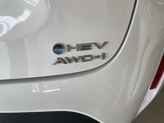 Toyota Yaris Cross 12 of 17