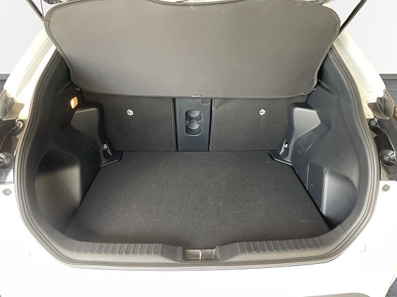 Toyota Yaris Cross 10 of 17