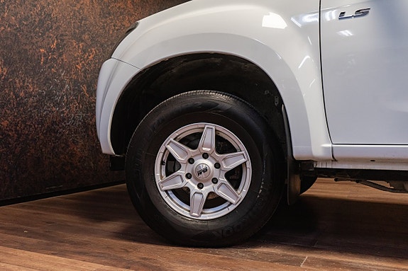 Isuzu D-max 11 of 29