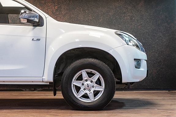 Isuzu D-max 7 of 29