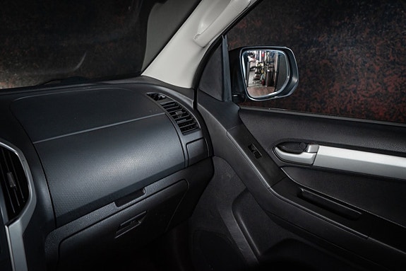 Isuzu D-max 18 of 29