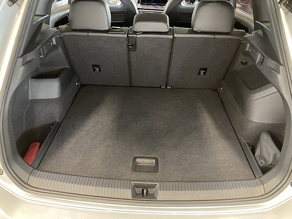 Volkswagen Tiguan 13 of 27