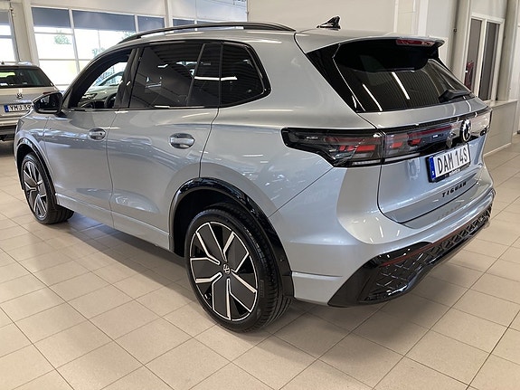 Volkswagen Tiguan 5 of 27