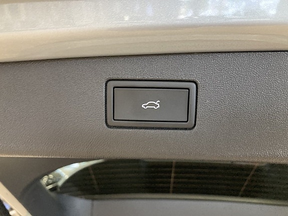 Volkswagen Tiguan 14 of 27