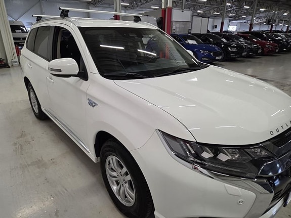 Mitsubishi Outlander 3 of 10
