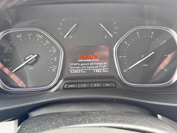 Toyota Proace Verso 9 of 9