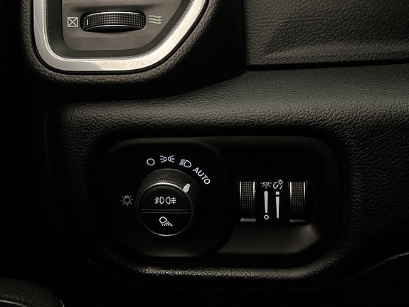 Dodge RAM 1500 21 of 30
