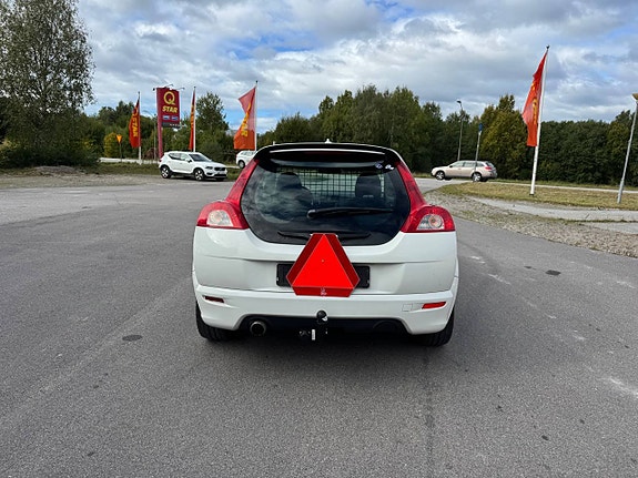Volvo C30 3 of 7