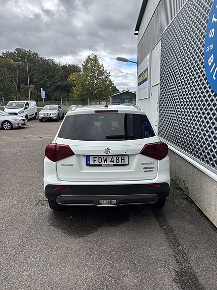 Suzuki Vitara 4 of 22