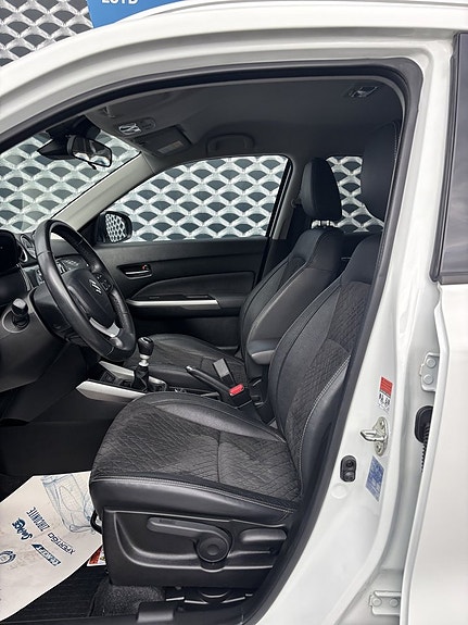 Suzuki Vitara 8 of 22