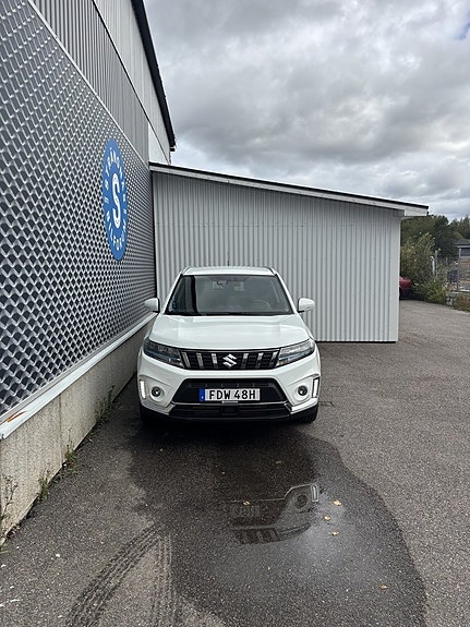 Suzuki Vitara 3 of 22