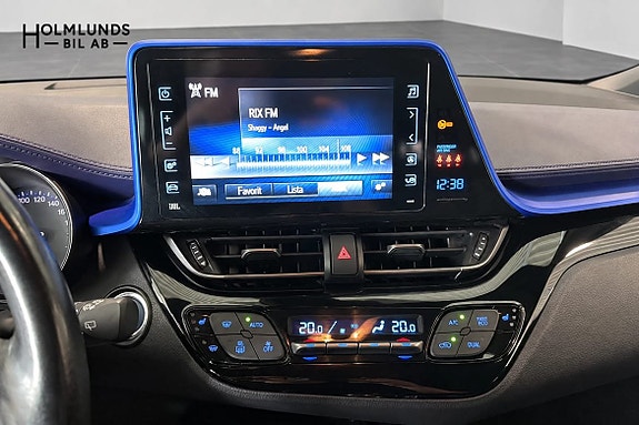 Toyota C-HR 10 of 11