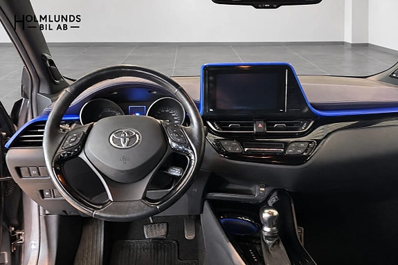 Toyota C-HR 9 of 11