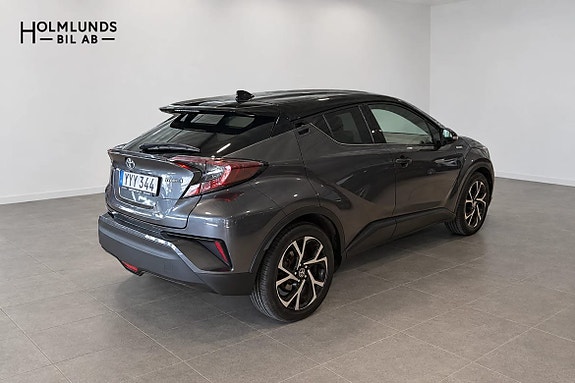Toyota C-HR 3 of 11