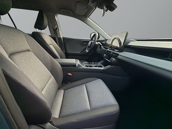 Toyota RAV4 8 of 26