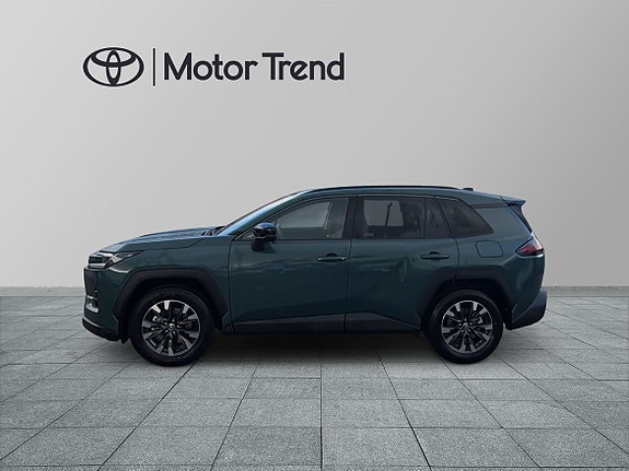 Toyota RAV4 4 of 26
