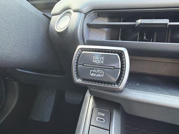 Toyota RAV4 17 of 26