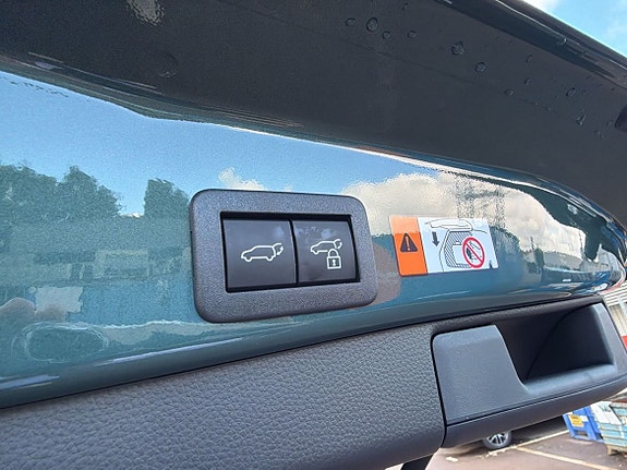 Toyota RAV4 26 of 26