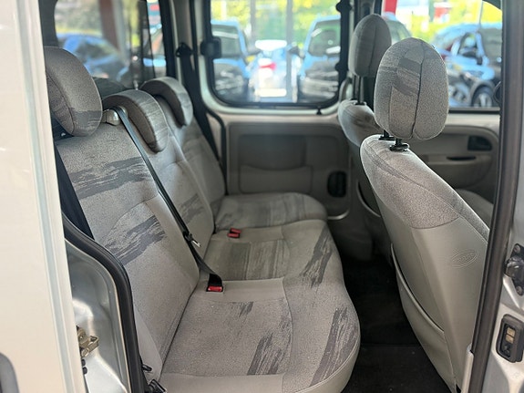 Renault Kangoo Express 9 of 12