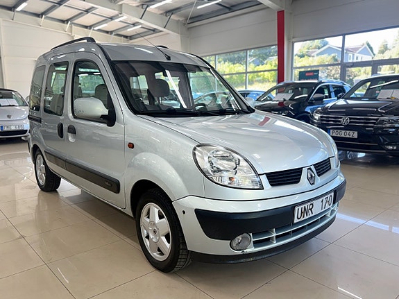 Renault Kangoo Express 3 of 12