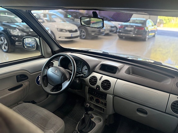 Renault Kangoo Express 10 of 12