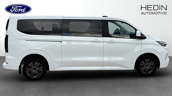Ford Custom Tourneo 6 of 9