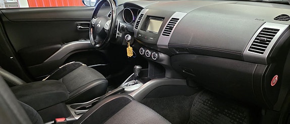 Mitsubishi Outlander 16 of 17