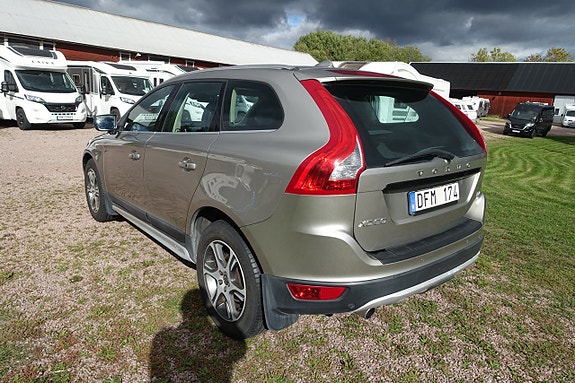 Volvo XC60 7 of 30