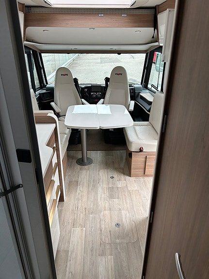 Pilote G740FGJ FACE TO FACE, 2xAC,SOLCELLER 15 of 23