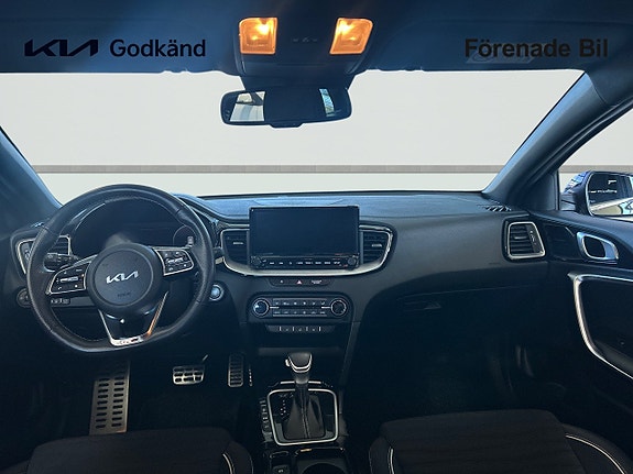 Kia Ceed 10 of 16