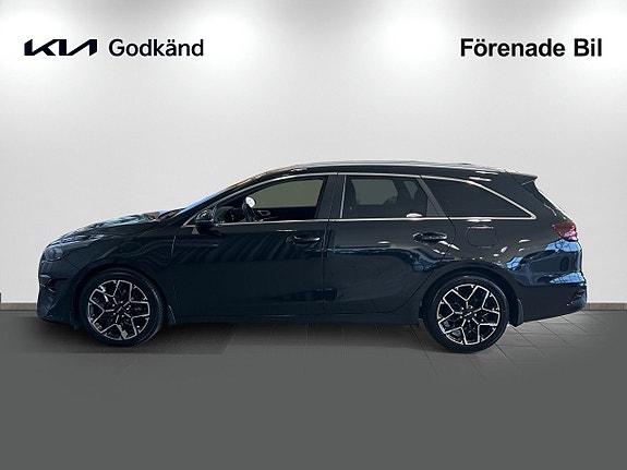 Kia Ceed 2 of 16