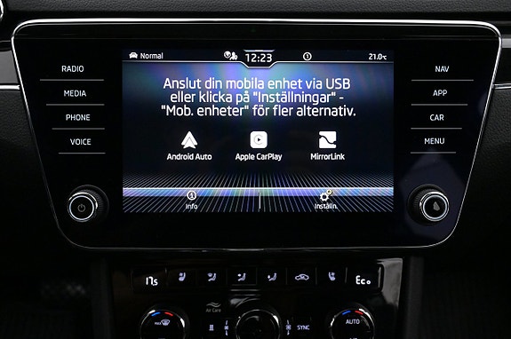 Skoda Superb 18 of 27