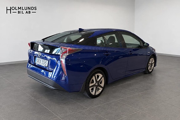 Toyota Prius 3 of 13