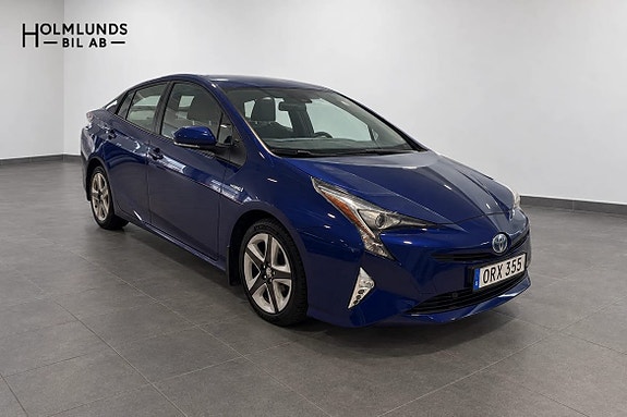 Toyota Prius 2 of 13