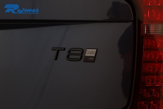 Volvo XC90 18 of 25
