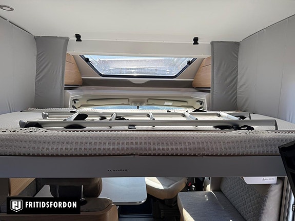 Adria Matrix 670 SL 16 of 19