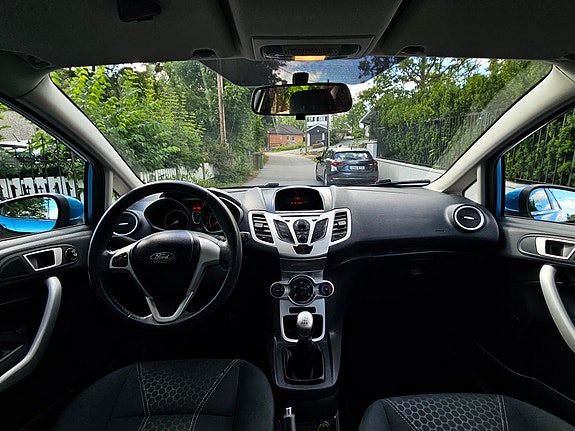 Ford Fiesta 8 of 9